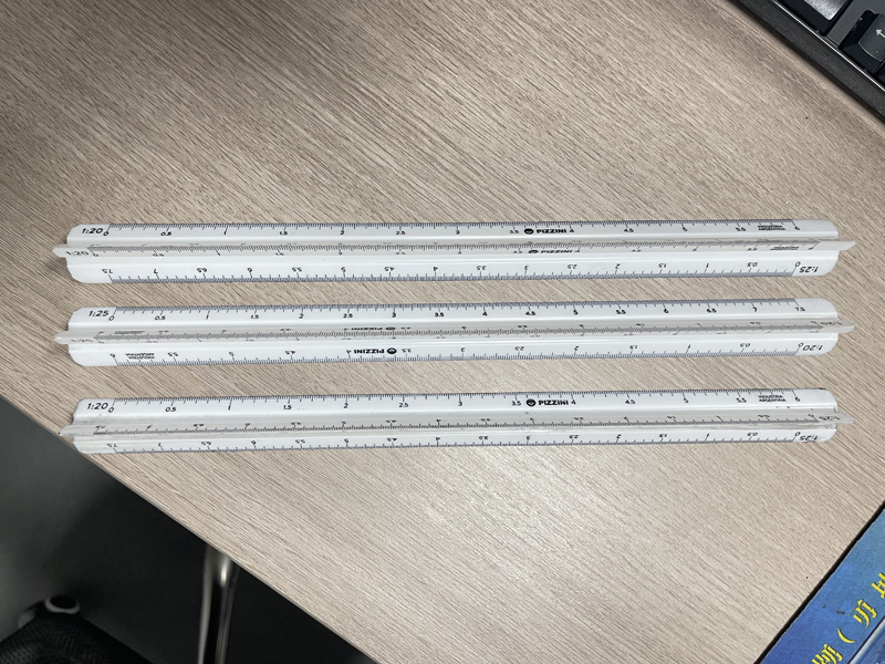 Máquina de tampografía de escalas triangulares