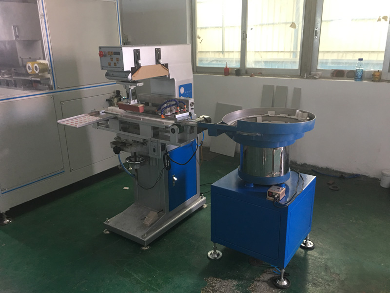 Cliente de Guatemala compra tampografía automática para borrador 